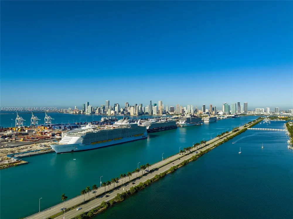 36 Star Island Dr, Miami Beach, FL 33139