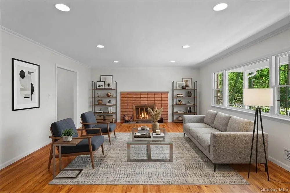 79 N Healy Ave, Hartsdale, NY 10530