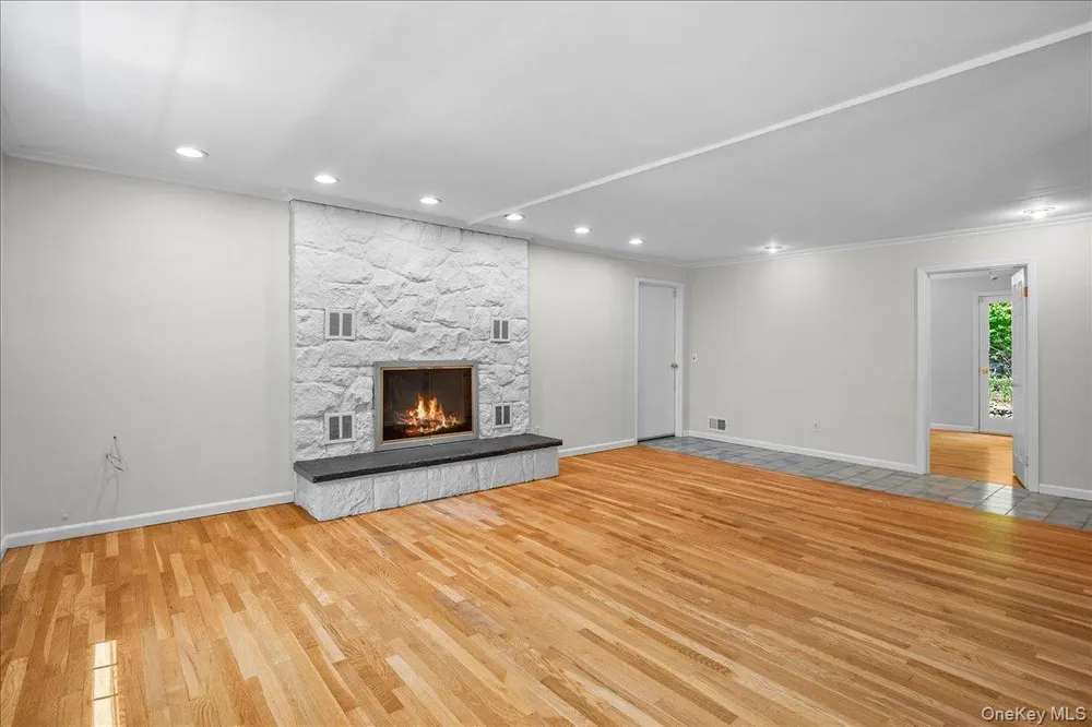 79 N Healy Ave, Hartsdale, NY 10530