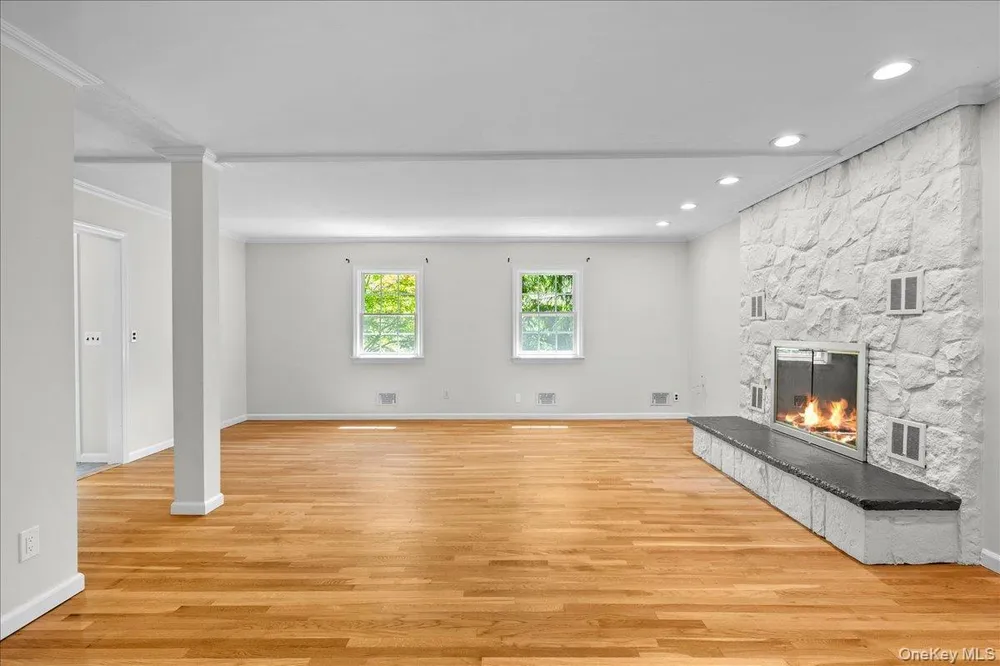 79 N Healy Ave, Hartsdale, NY 10530