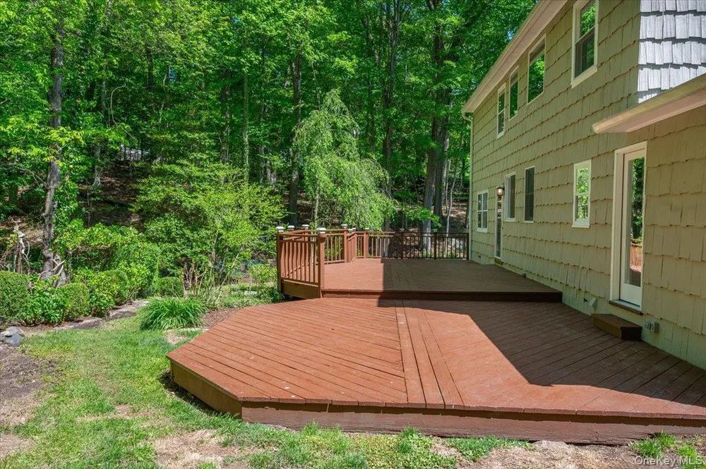 79 N Healy Ave, Hartsdale, NY 10530