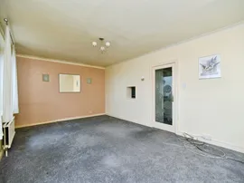 Grand Avenue, Hove thumb 3