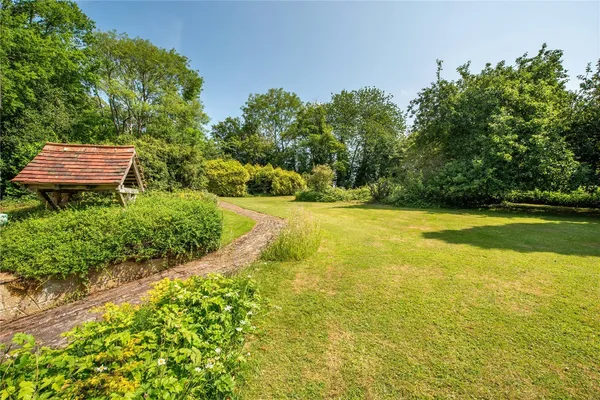 Friday Street, Ockley, RH5 photo 5