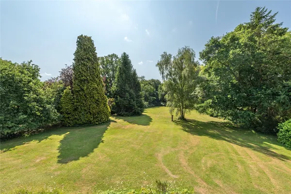 Friday Street, Ockley, RH5 photo 8