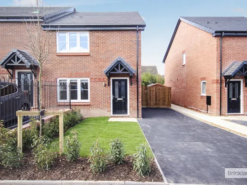 Meadow House Drive, COVENTRYphoto