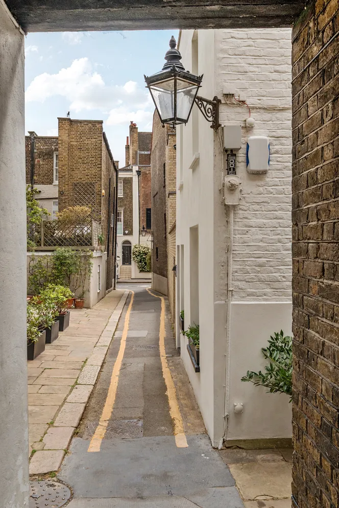 Dukes Lane, London, W8 photo 24