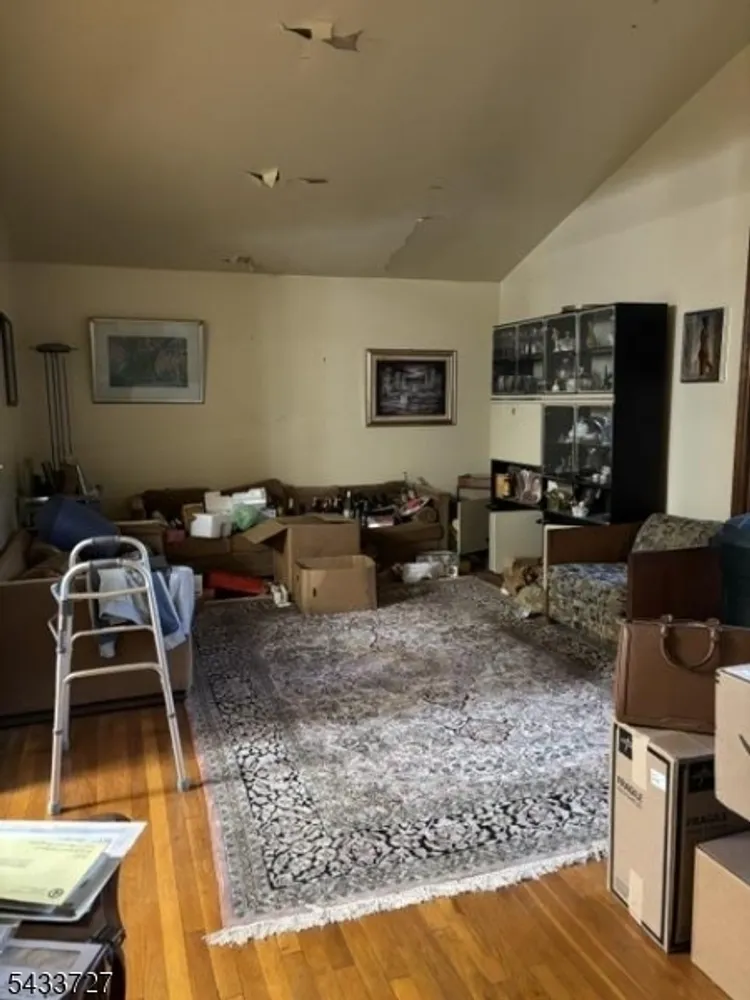 50 Brookside Ave, Caldwell, NJ 07006