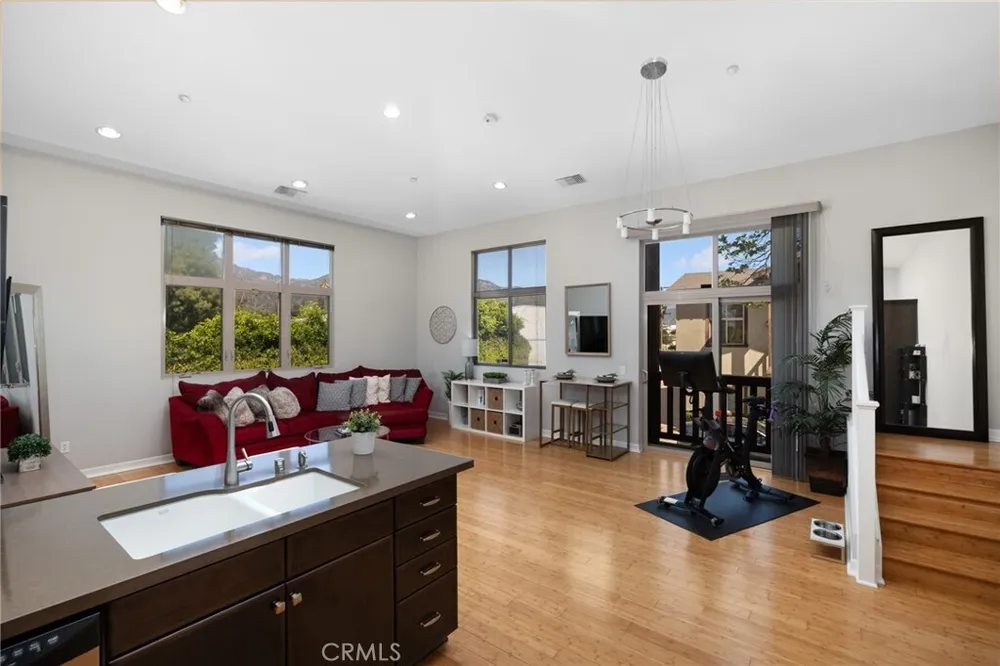 1406 S California Ave, Monrovia, CA 91016