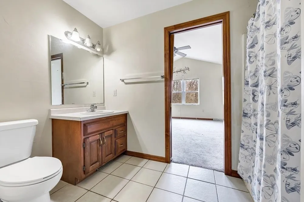 713 Edge Point Ct, De Pere, WI 54115