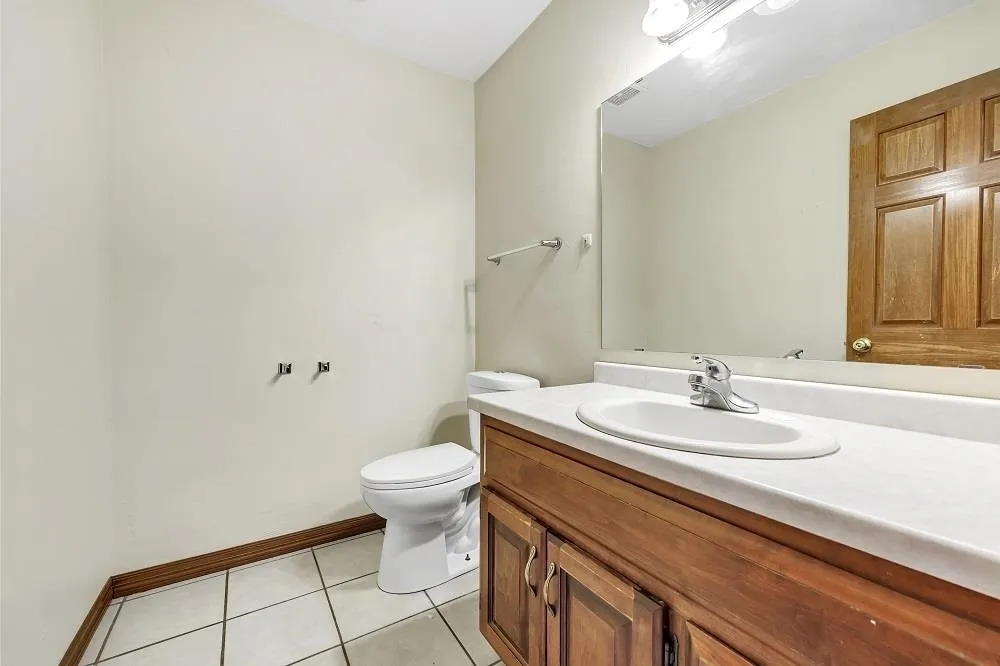 713 Edge Point Ct, De Pere, WI 54115