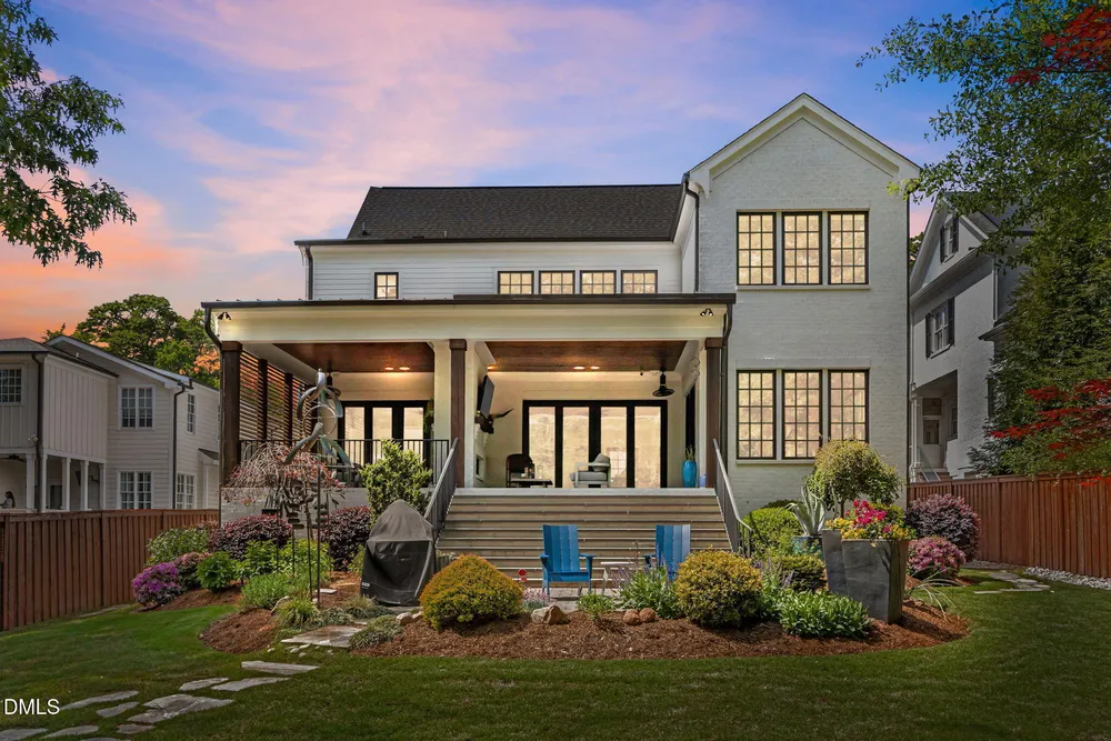 2118 Cowper Dr, Raleigh, NC 27608-1324