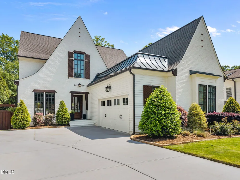 2118 Cowper Dr, Raleigh, NC 27608-1324