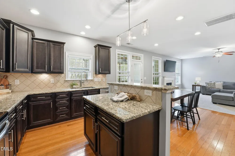 418 Stranraer Ct, Fuquay-Varina, NC 27526