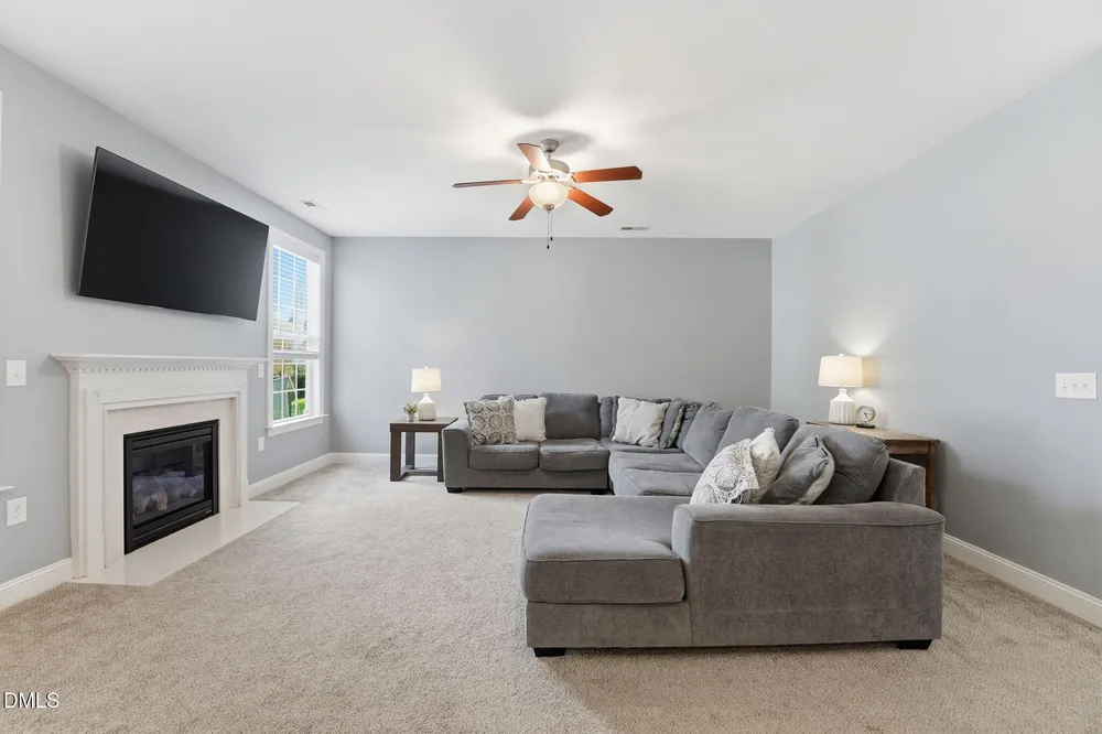 418 Stranraer Ct, Fuquay-Varina, NC 27526