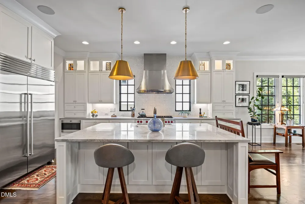 2118 Cowper Dr, Raleigh, NC 27608-1324