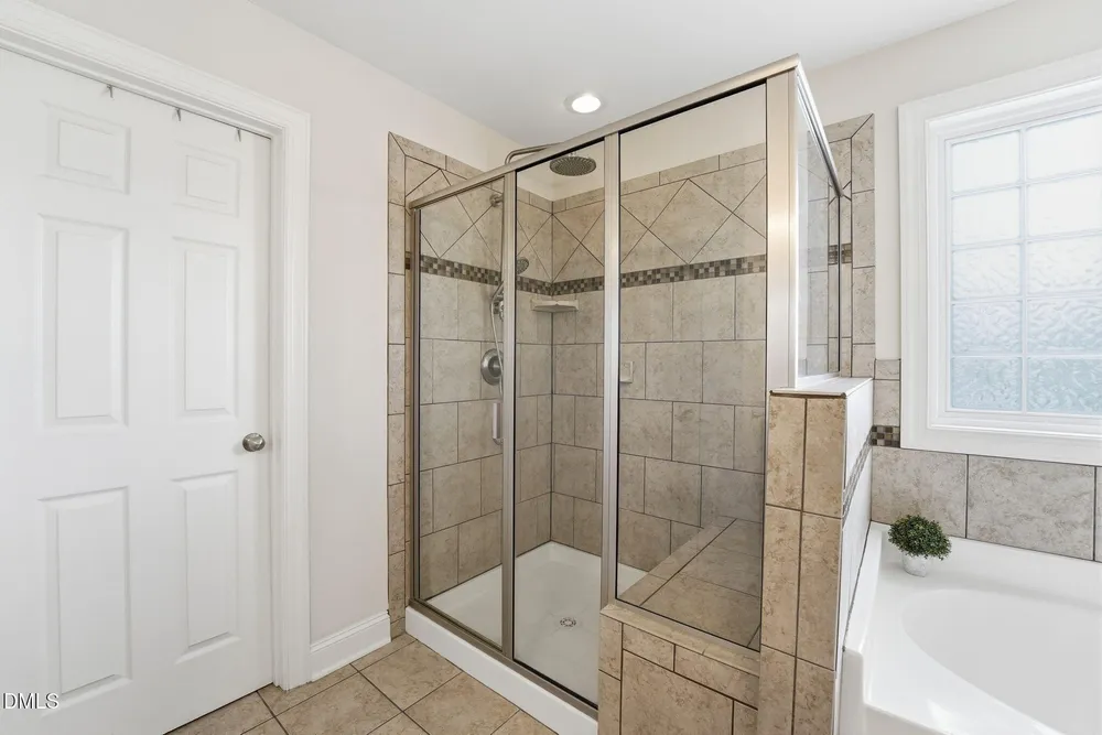 418 Stranraer Ct, Fuquay-Varina, NC 27526