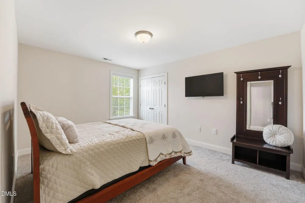 418 Stranraer Ct, Fuquay-Varina, NC 27526