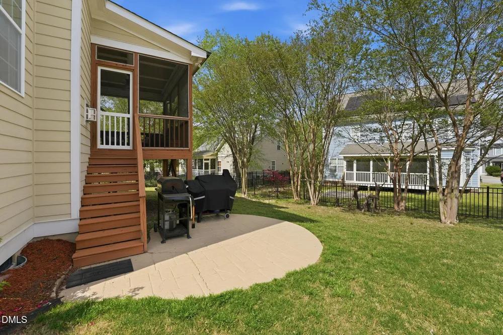 418 Stranraer Ct, Fuquay-Varina, NC 27526