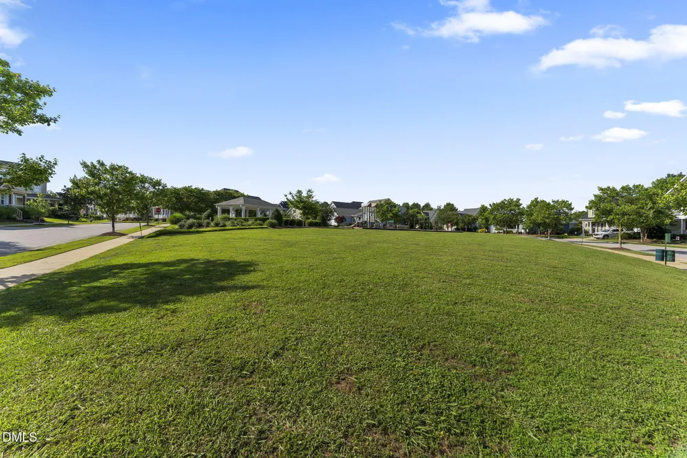 418 Stranraer Ct, Fuquay-Varina, NC 27526