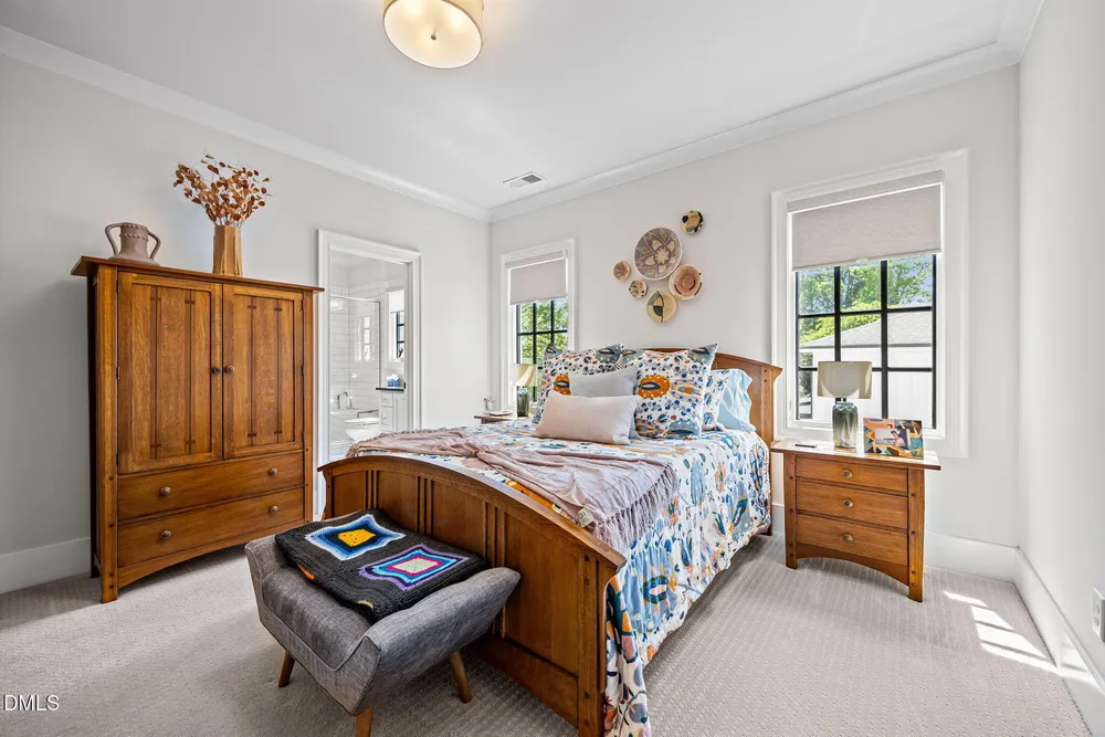 2118 Cowper Dr, Raleigh, NC 27608-1324