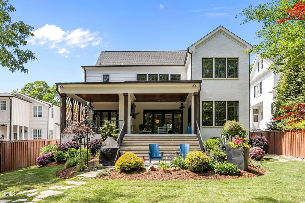2118 Cowper Dr, Raleigh, NC 27608-1324