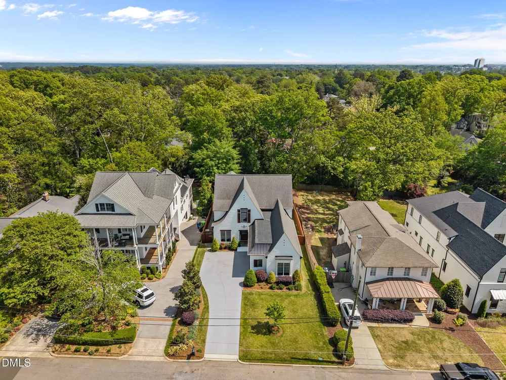 2118 Cowper Dr, Raleigh, NC 27608-1324
