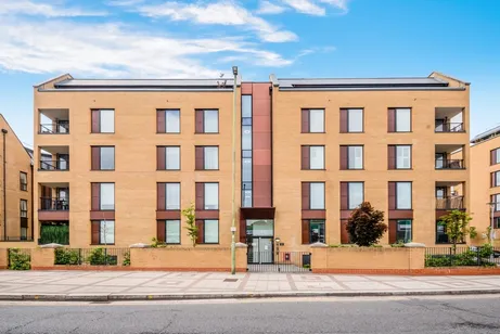 Quayle Cres Whetstone N20