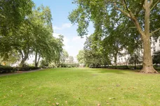 St George's Square, London, SW1V photo 10