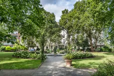 St George's Square, London, SW1V photo 11