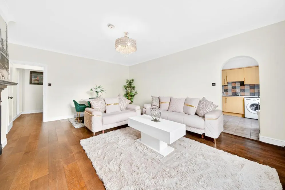 Shooters Hill Road, London, SE3 photo 8