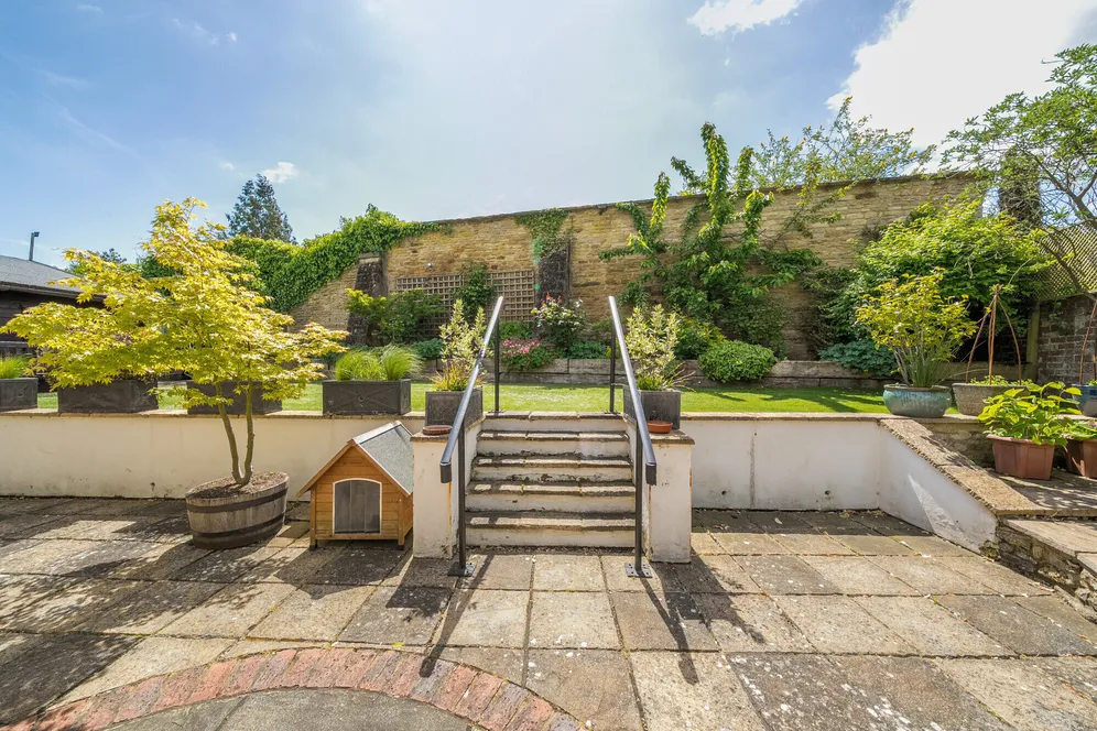Baker Street, Farthinghoe, NN13 photo 18