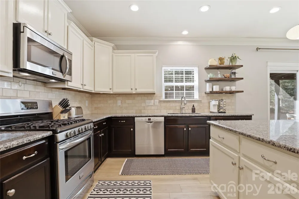 1051 Crawford Dr, Lancaster, SC 29720