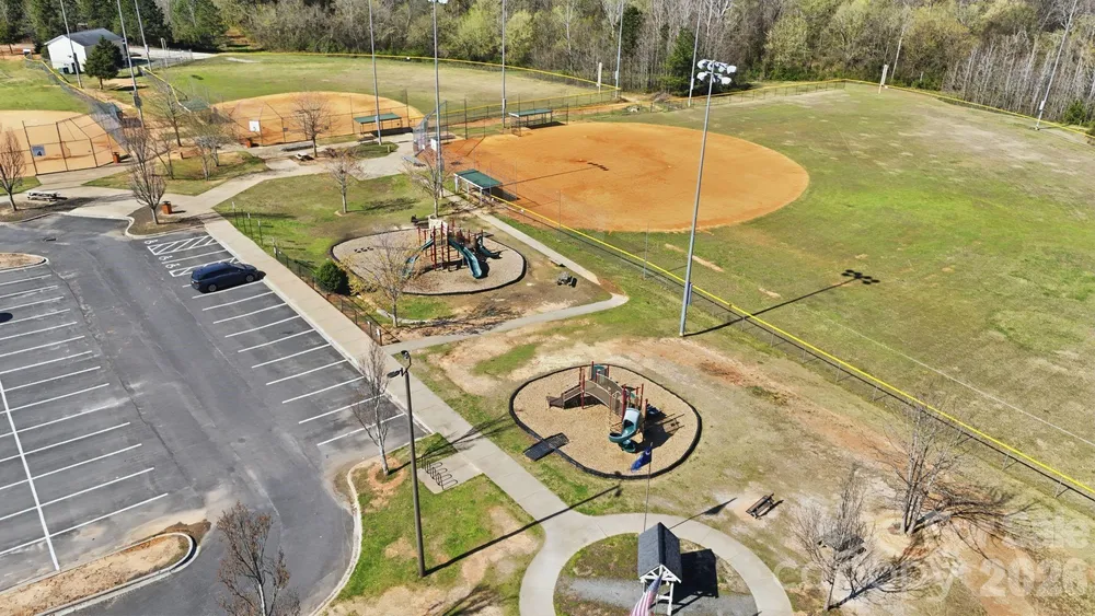 1051 Crawford Dr, Lancaster, SC 29720