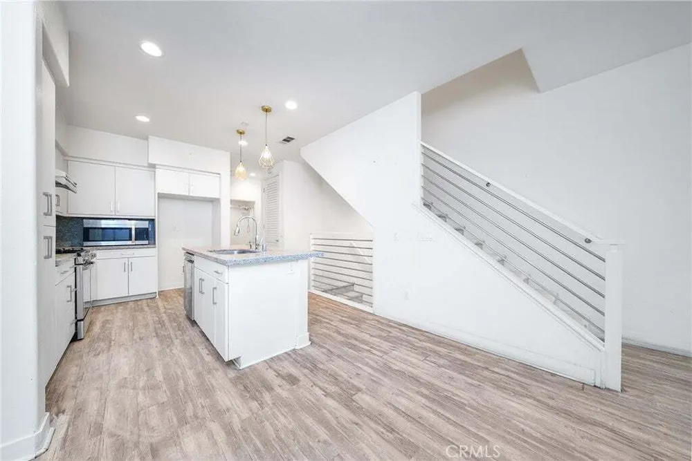9042 Garvey Ave, Rosemead, CA 91770