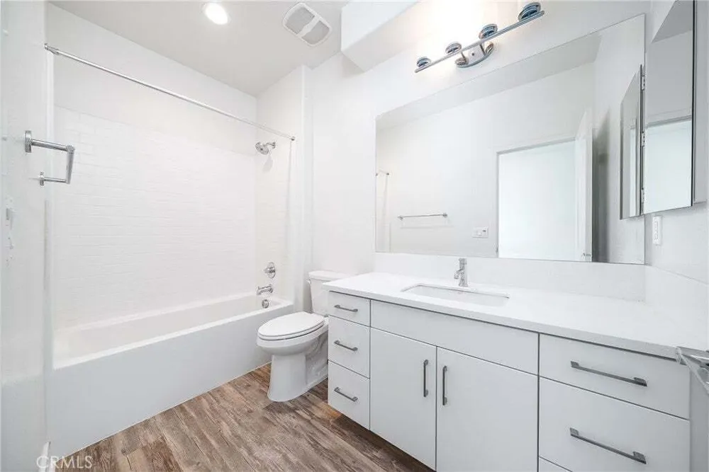 9042 Garvey Ave, Rosemead, CA 91770