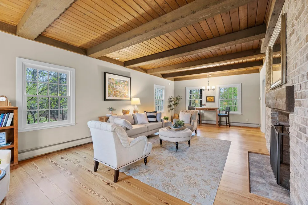 3942 Willmatt Hill, Minnetonka, MN 55305
