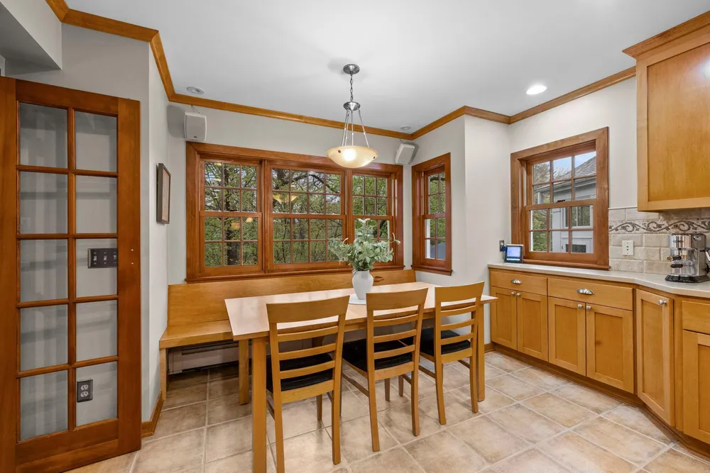 3942 Willmatt Hill, Minnetonka, MN 55305