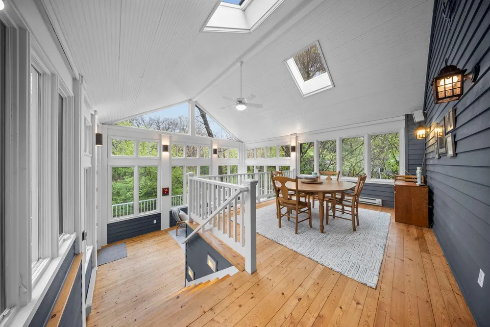 3942 Willmatt Hill, Minnetonka, MN 55305