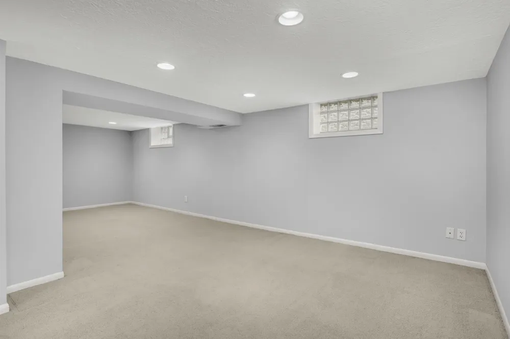 2414 W 54th St, Minneapolis, MN 55410