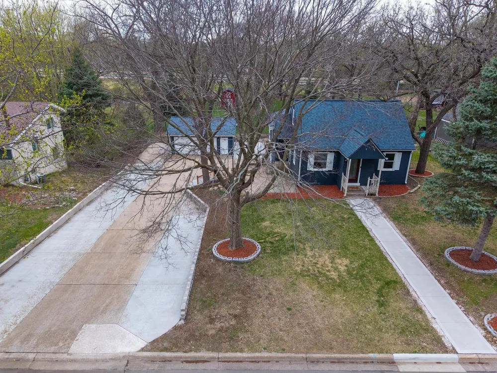 6610 Lucia Ln NE, Fridley, MN 55432