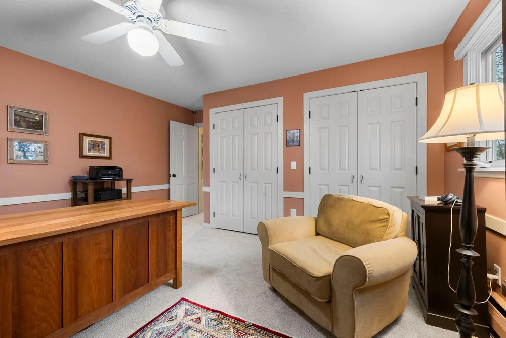 3942 Willmatt Hill, Minnetonka, MN 55305