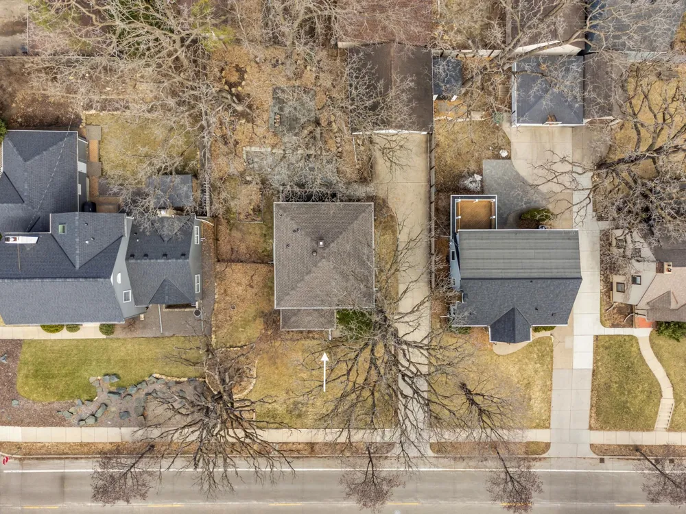 2414 W 54th St, Minneapolis, MN 55410