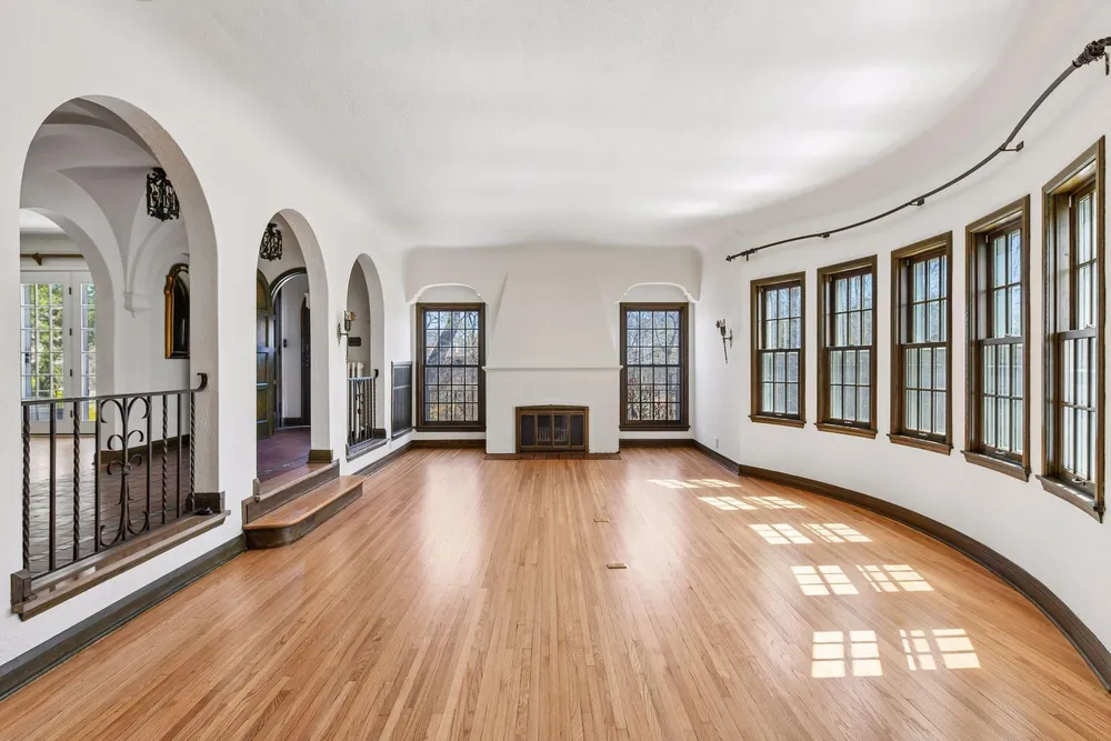 38 W Minnehaha Pkwy, Minneapolis, MN 55419