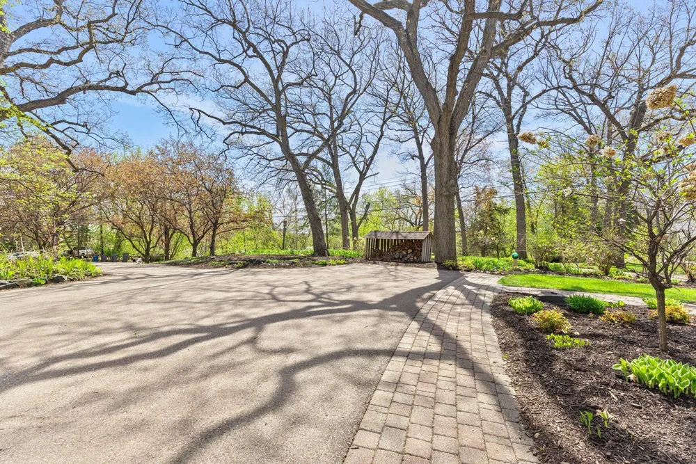 3942 Willmatt Hill, Minnetonka, MN 55305