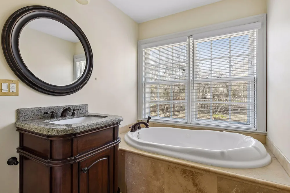 38 W Minnehaha Pkwy, Minneapolis, MN 55419
