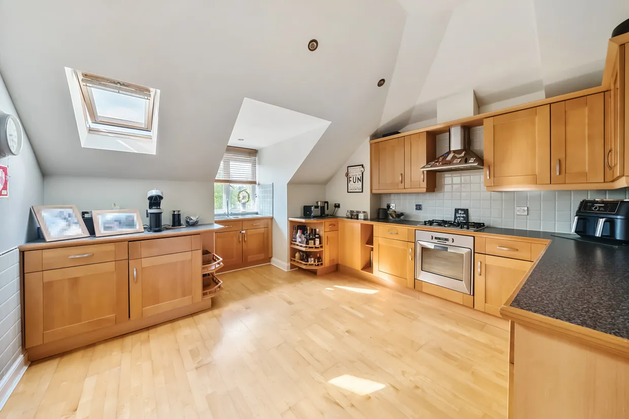 Money Hill Road, Rickmansworth, WD3 photo 4