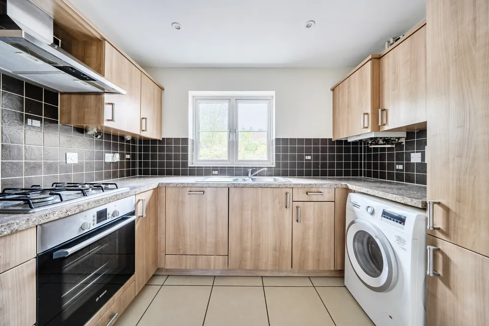 Tithing Road, Fleet, GU51 photo 2