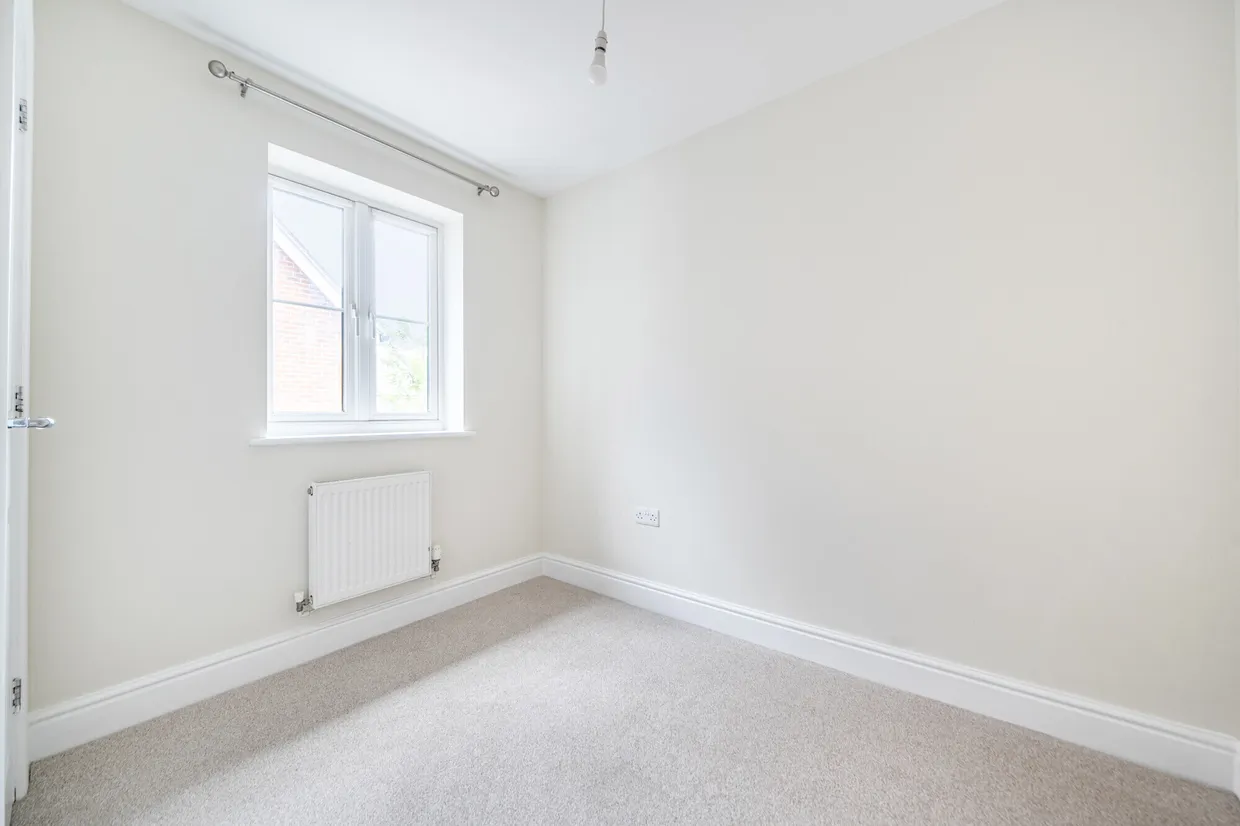 Tithing Road, Fleet, GU51 photo 9