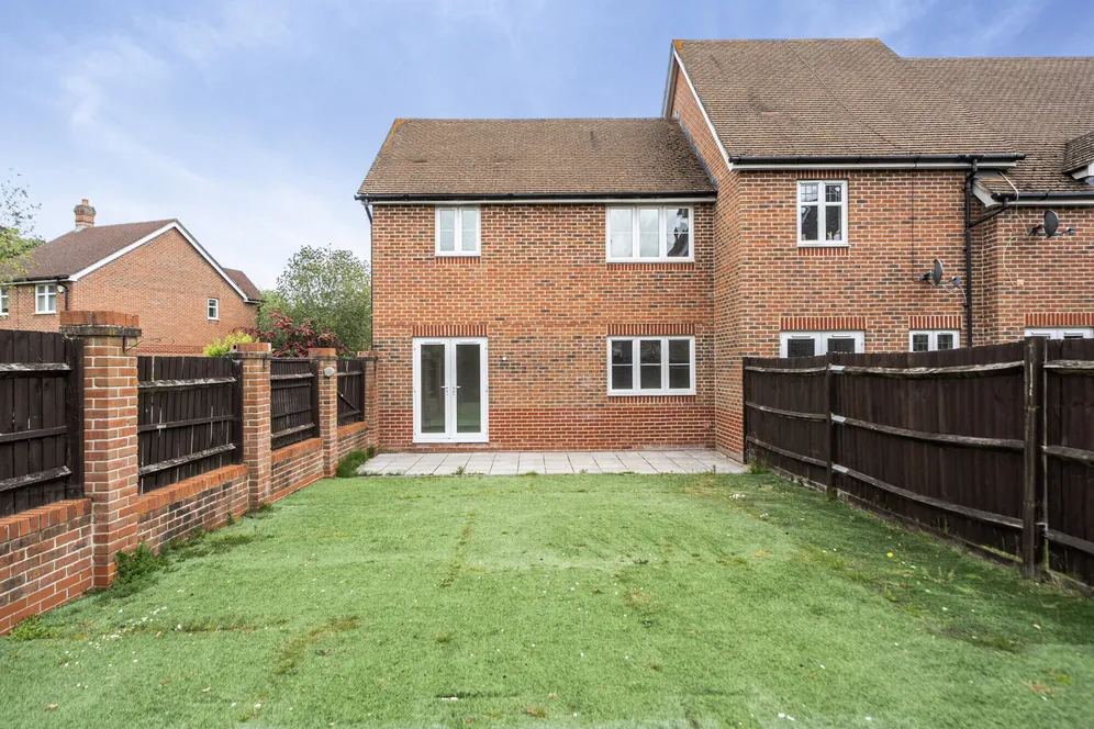 Tithing Road, Fleet, GU51 photo 11