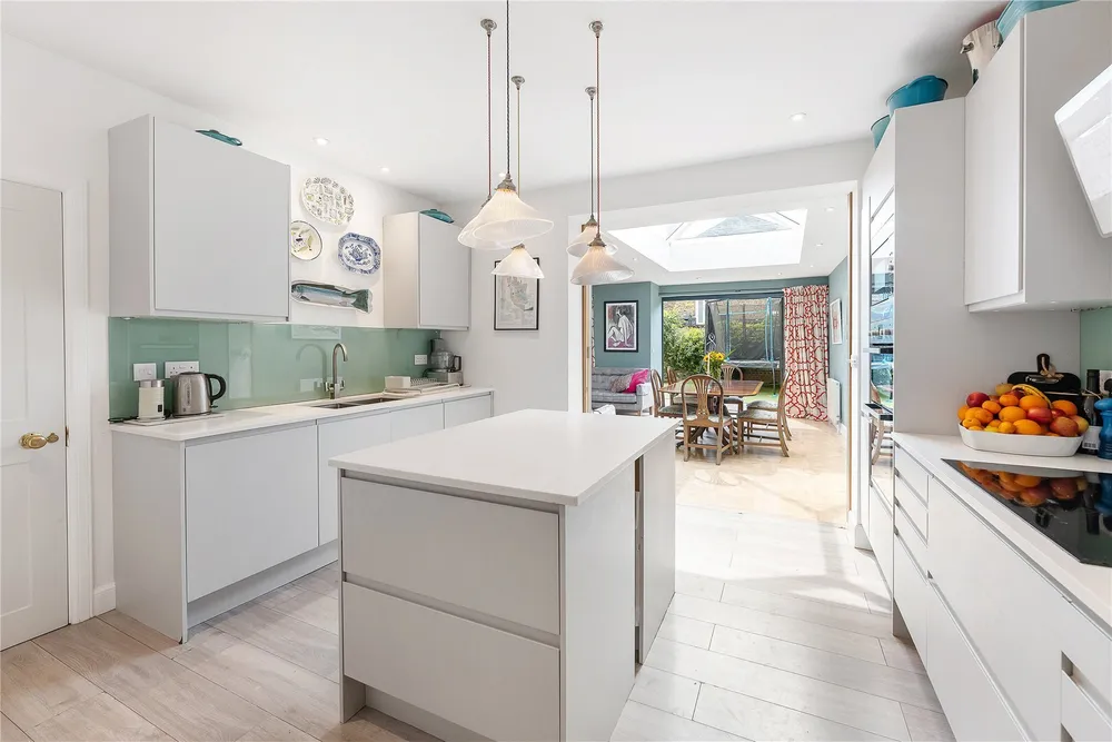 Rattray Road, London, SW2